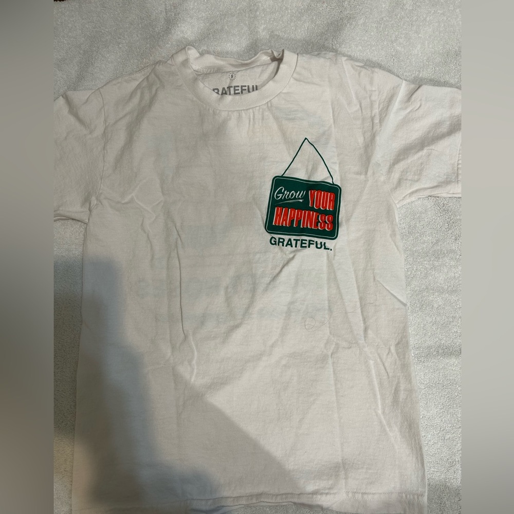 grateful graphic tee. size s